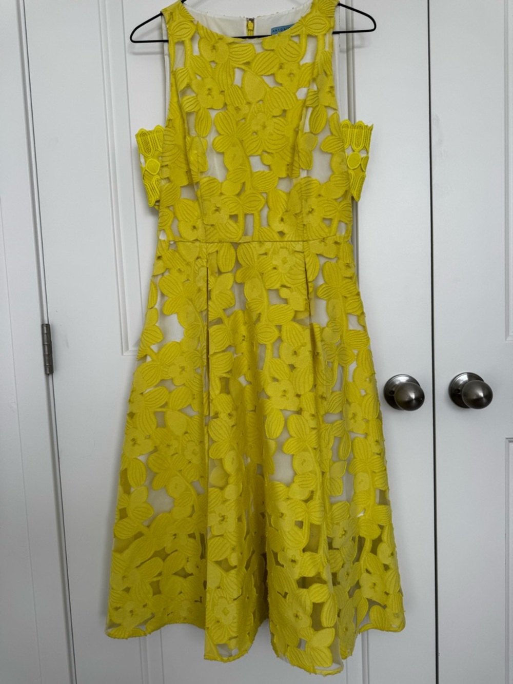 ANTONIO MELANI Yellow Floral Lace Midi Dress